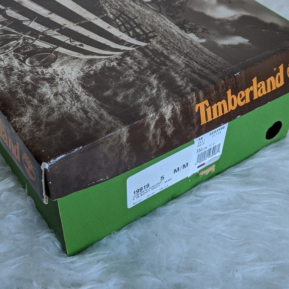 Timberland Navy and White Nubuck 6' Boots - Picture 12 of 15